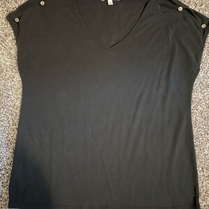 Green Envelope Black V-Neck Short Sleeve Top with Button Tabs